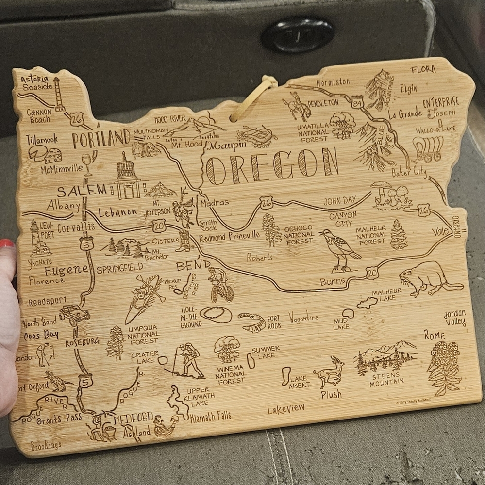 Totally Bamboo Destination Oregon State Shaped Serving and Cutting Board